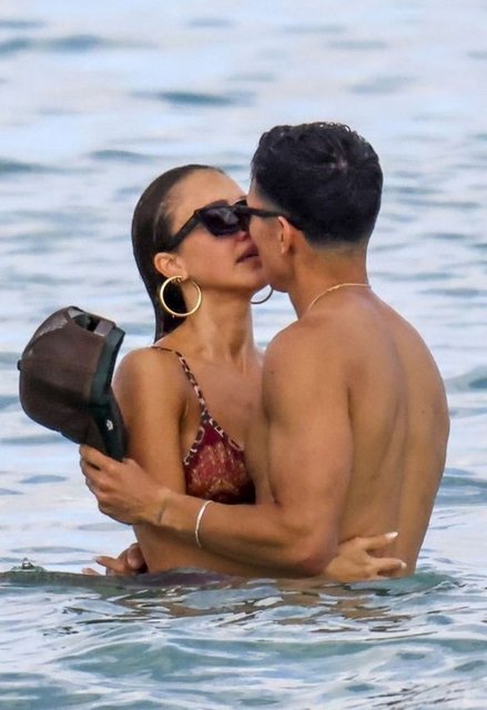 JESSICA ALBA, DANNY RAMIREZ