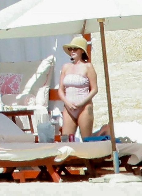 SELENA GOMEZ