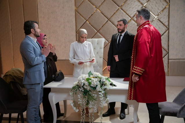 Kızılcık Şerbeti 128. Bölüm Fotoğrafları