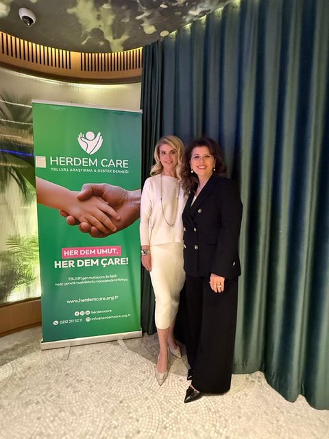 HANDE SEZER, DR. AYŞEGÜL ALTINBAŞ