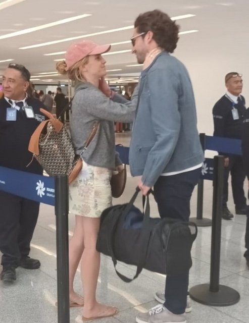EMMA WATSON, GONZALO HEVIA BAILLERES