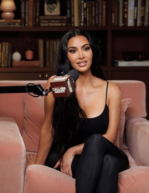 KIM KARDASHIAN