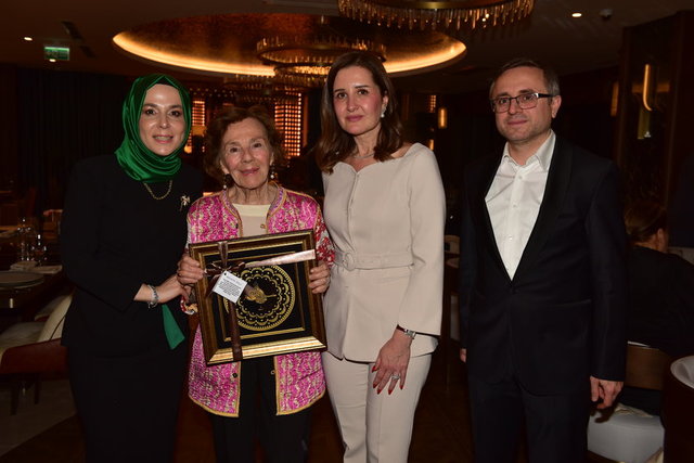 GÜLTEN UZUN, KENİZE MOURAD, EMEL GÜVEN BARDIZ, ZAHİT UZUN