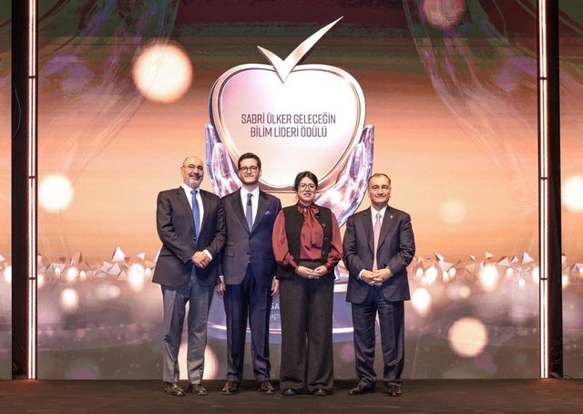 YAHYA, MURAT ÜLKER, MARIA ELSA PANDO SAN MARTIN