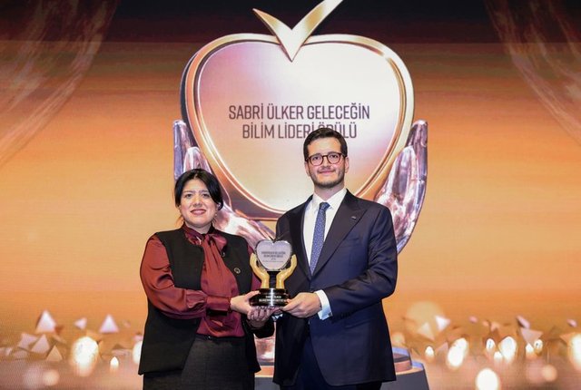 MARIA ELSA PANDO SAN MARTIN, YAHYA ÜLKER