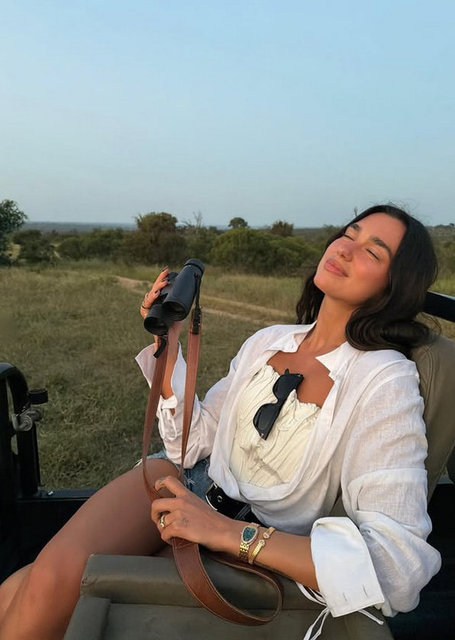 DUA LIPA