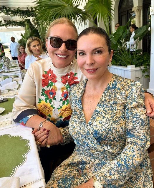 CAROLINE KOÇ, MARIA ELİYEŞİL