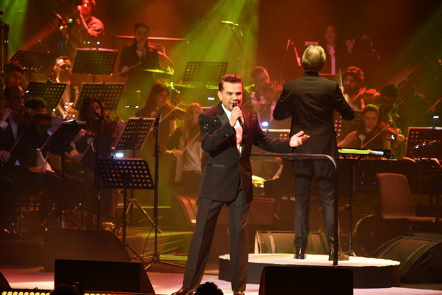 KENAN DOĞULU