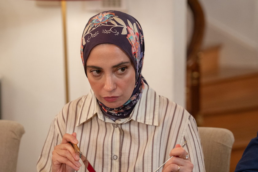 Ancak bu girişiminin sonu &ccedil;ok tatsız olacak, Elif iyice &ccedil;ıkmaza girecektir.