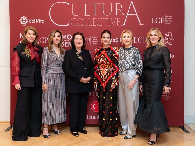 NİGAR HELMİ, FERYAL GÜLMAN, MONİK İPEKEL, MELEK ÇAKMAK, MERİH TURAN, NEŞE GÖNÜL