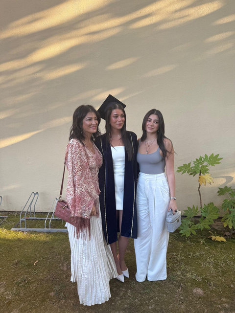 NAZLI KEÇİLİ VE KIZLARI