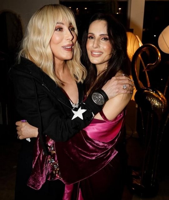 CHER, NEVBAHAR KOÇ