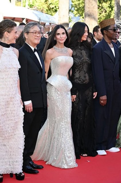 DEMI MOORE