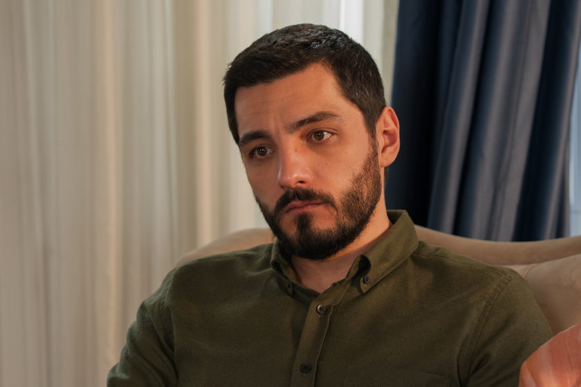 Kızılcık Şerbeti yeni bölümüyle Cuma 20.00'de Show TV'de. 