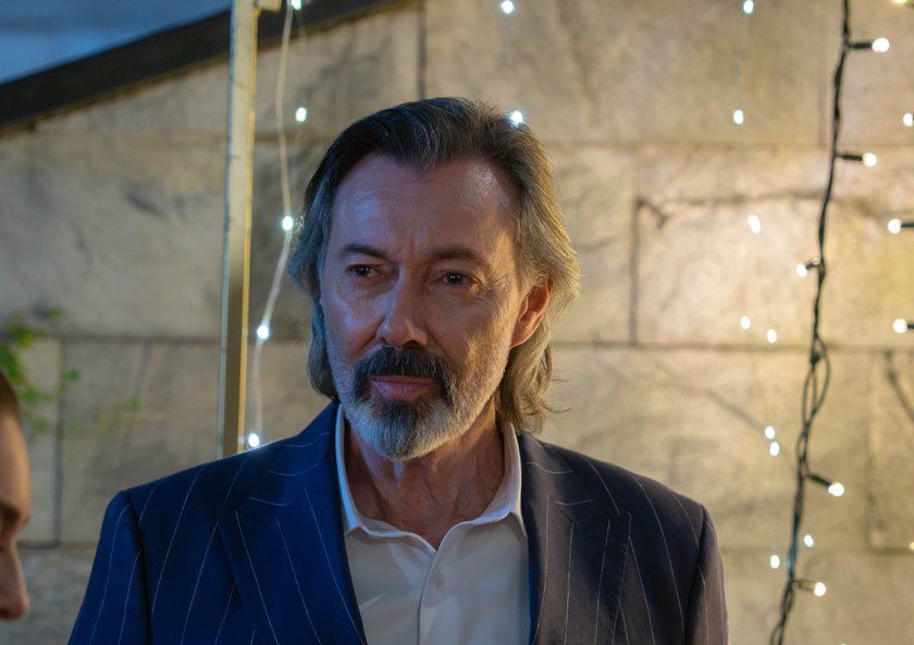 Kızılcık Şerbeti yeni bölümüyle Cuma 20.00'de Show TV'de. 
