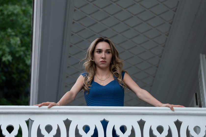 Kızılcık Şerbeti yeni bölümüyle Cuma 20.00'de Show TV'de. 