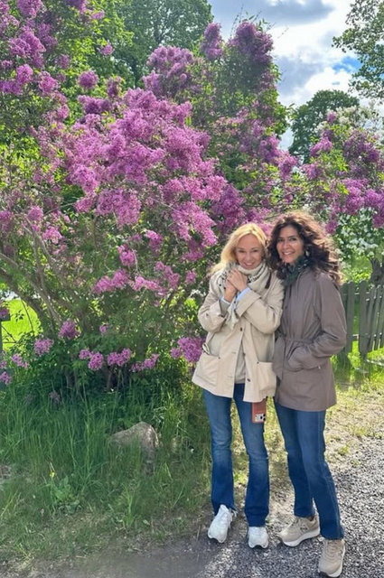 ŞEBNEM ÇAPA, BETTİNA MACHLER