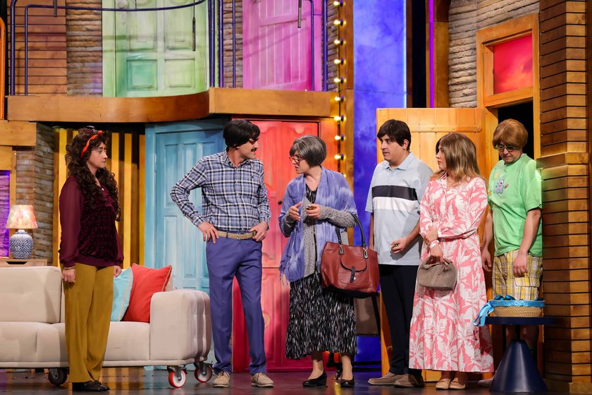 Güldür Güldür Show yeni bölümüyle Cumartesi 20.00'de Show TV'de. 