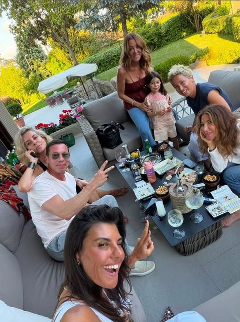 ESRA TÜMEN, EMRE KÜTÜK, ZEYNEP MUTLU, EMİNE KÜTÜK, RONİT GÜLCAN, İPEK VAROL 