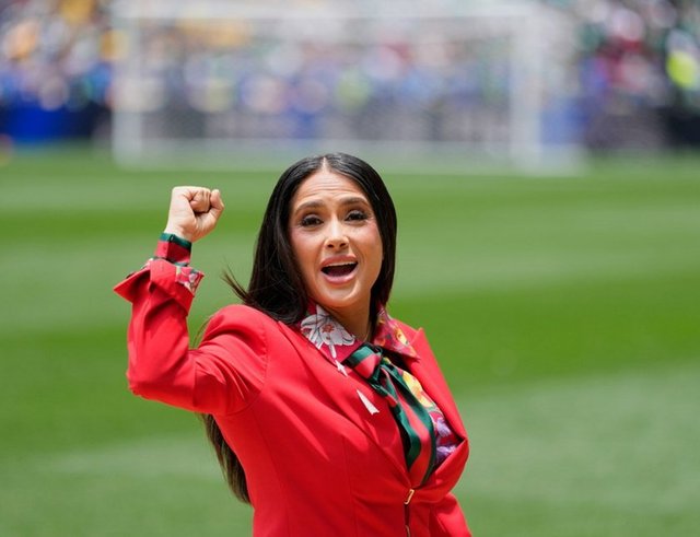 SALMA HAYEK