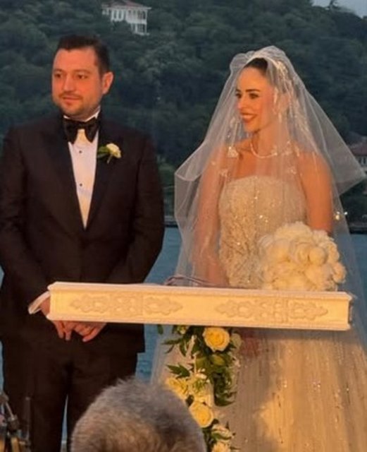 ECEHAN KURDOĞLU-BURAK ÜÇKARDEŞ 
