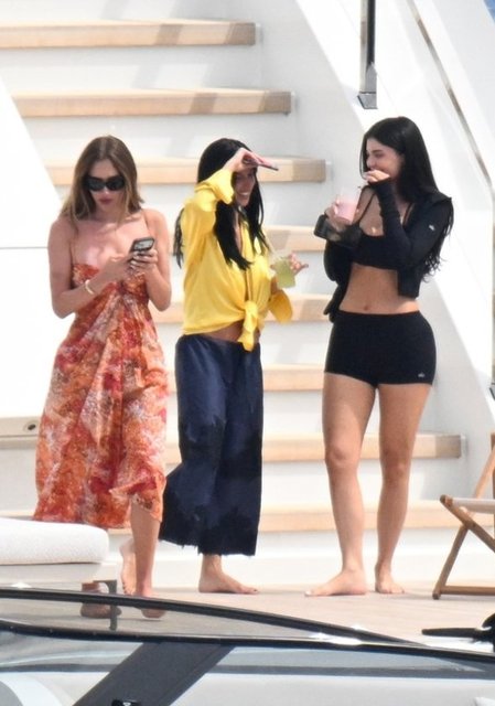 KYLIE JENNER