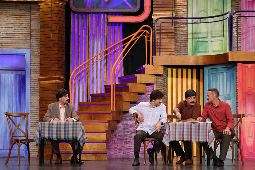 Güldür Güldür Show yeni bölümüyle Cumartesi 20.00'de Show TV'de. 