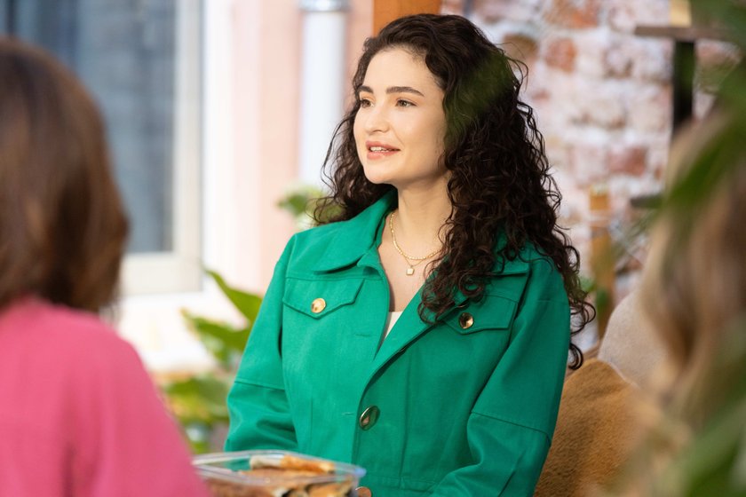 Muhtemel Aşk yeni bölümüyle Perşembe 20.00'de Show TV'de. 