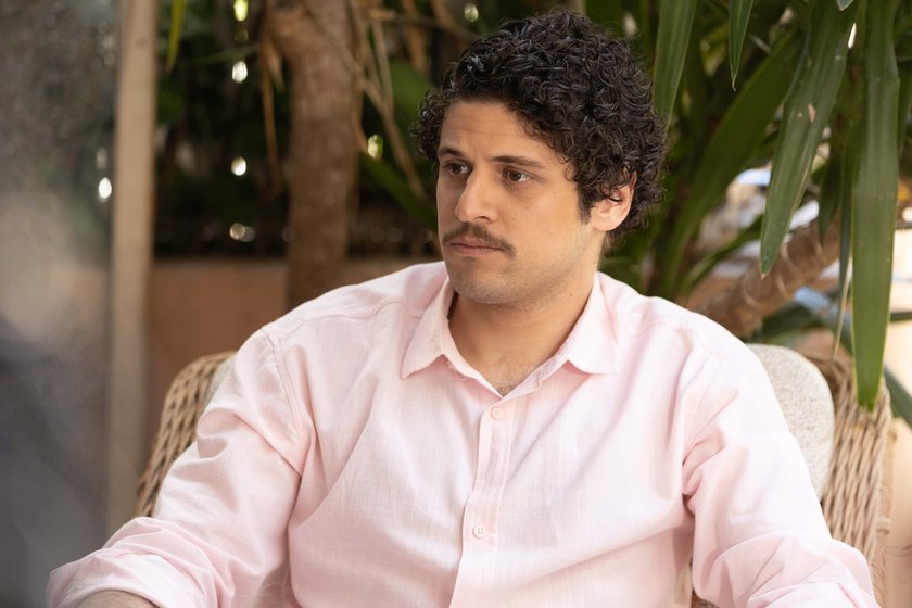 Muhtemel Aşk yeni bölümüyle Perşembe 20.00'de Show TV'de. 