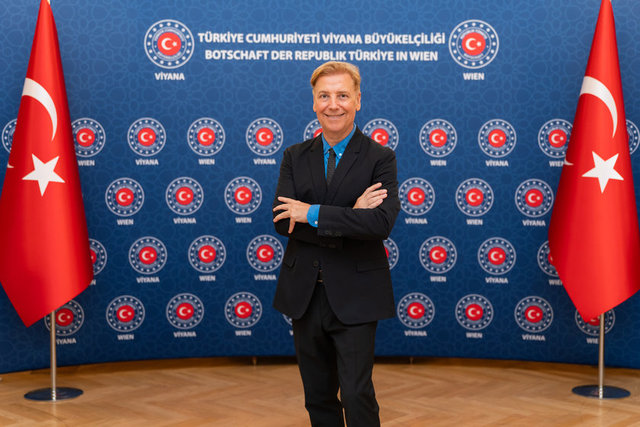 ATIL KUTOĞLU
