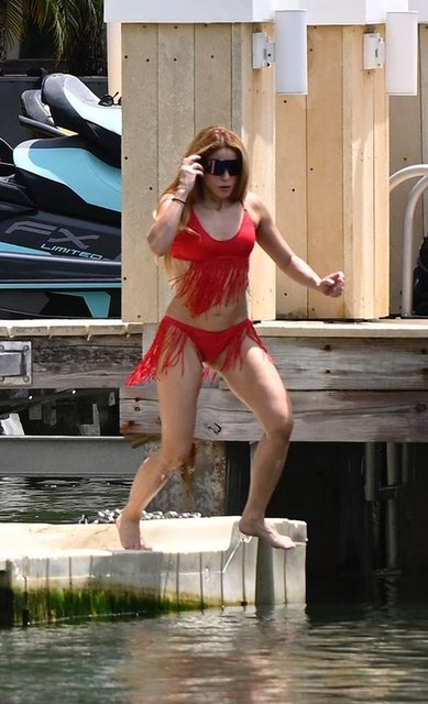 SHAKIRA