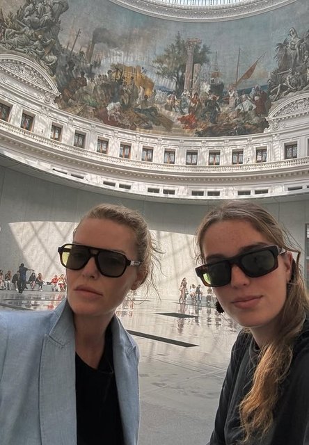 ALARA KOÇİBEY, YASMİN PARİS UZAN