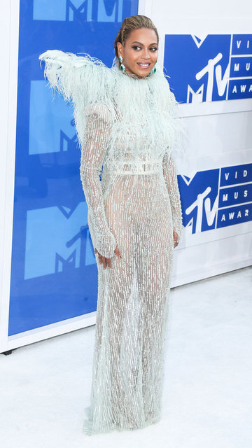 BEYONCE 