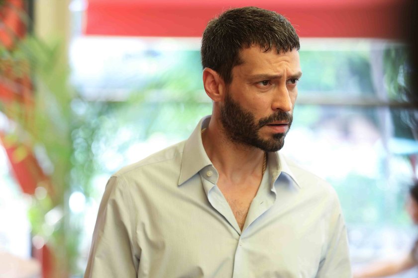 Muhtemel Aşk yeni bölümüyle Perşembe 20.00'de Show TV'de. 