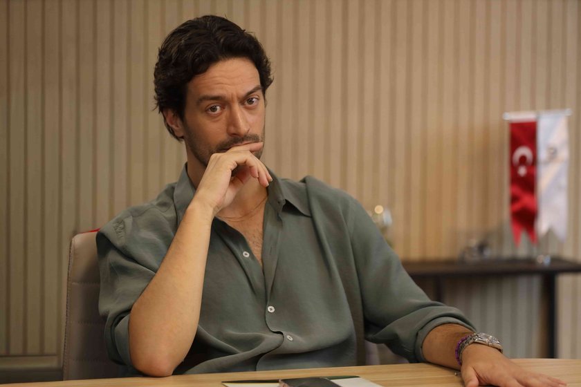 Muhtemel Aşk yeni bölümüyle Perşembe 20.00'de Show TV'de. 
