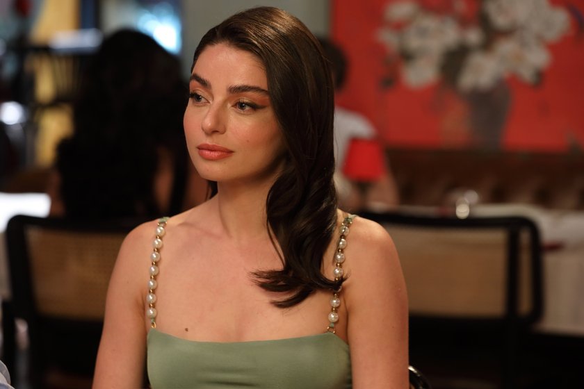 Muhtemel Aşk yeni bölümüyle Perşembe 20.00'de Show TV'de. 