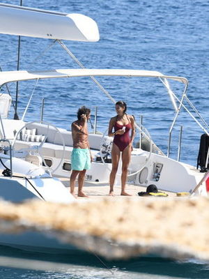 Bodrum sularında jet surf keyfi...