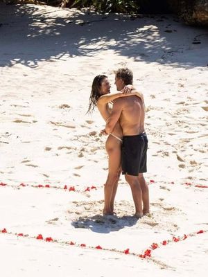 Alessandra Ambrosio evlilik teklifi aldı