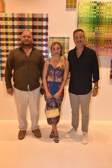 İsmet Gültegin, Şahika Ercümen, Mert Dorman