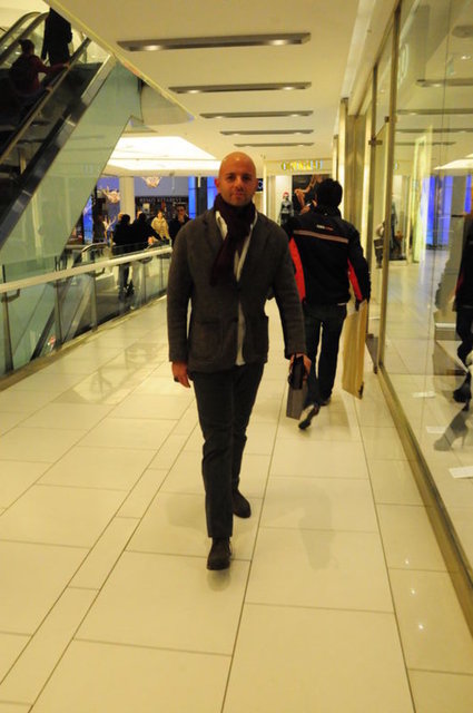 İZZET ÖZİLHAN