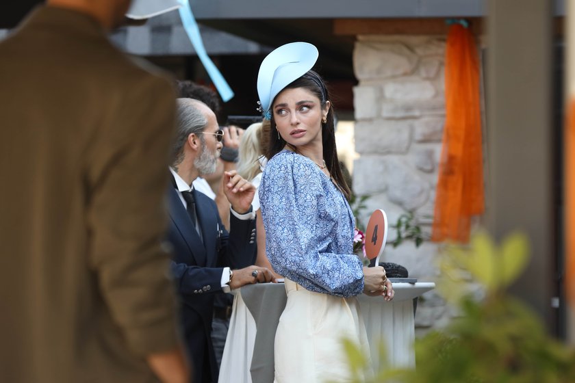 Muhtemel Aşk yeni bölümüyle Perşembe 20.00'de Show TV'de. 
