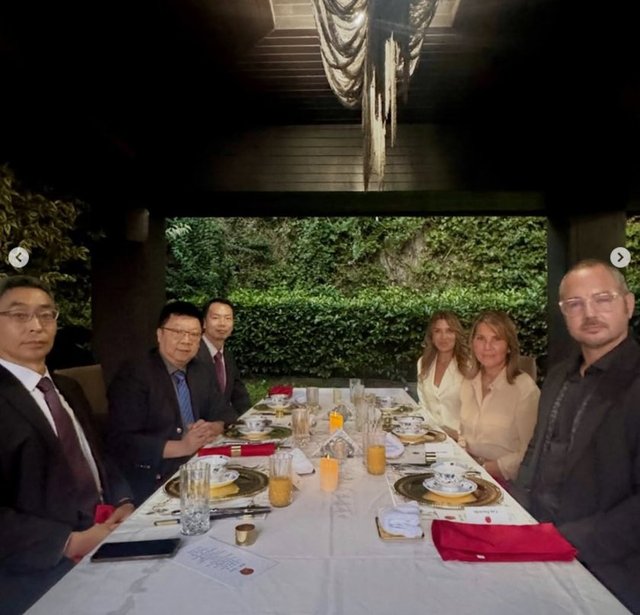 BERRİN YOLERİ, WEI XIAODONG 