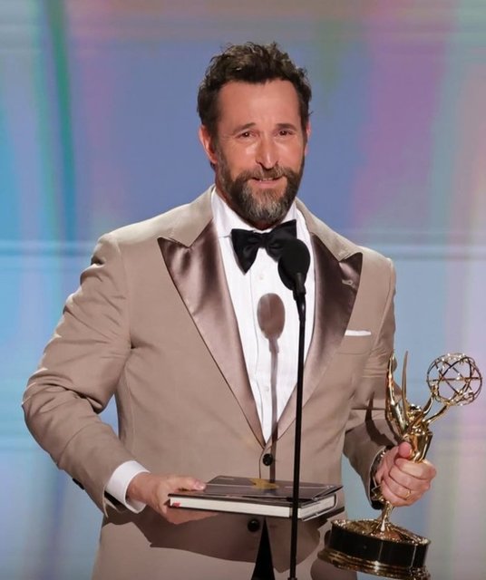 NOAH WYLE