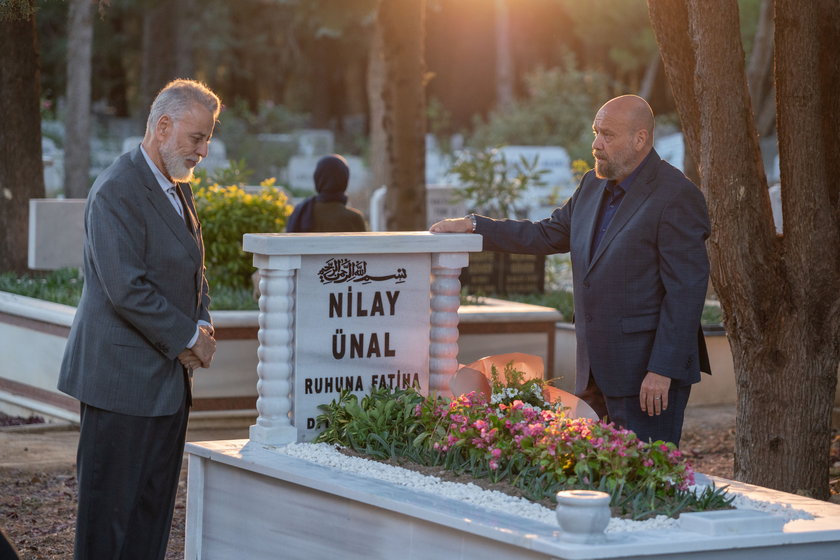 Kızılcık Şerbeti yeni sezonuyla Cuma 20.00'de Show TV'de. 
