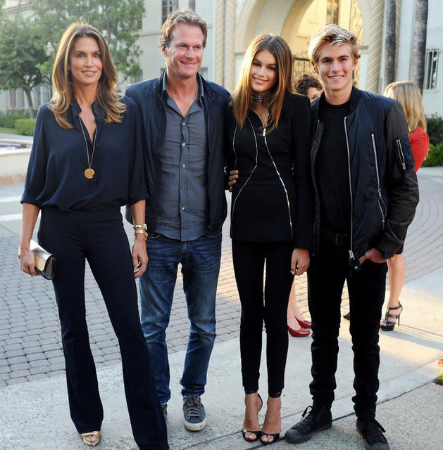 CINDY CRAWFORD, RANDE,  PRESLEY, KAI GERBER