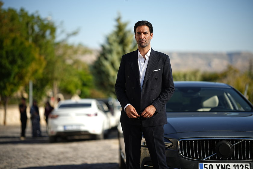 Sevdan Bir Ateş yeni bölümüyle Çarşamba 20.00'de Show TV'de!