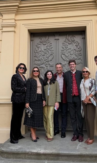 FULYA NAYMAN, FİGEN KIRAL, MERAL KOSİF, DÜŞES HANDE- DÜK ALEXANDER MECKLENBURG