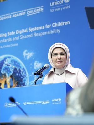 Emine Erdoğan’dan "Tasarımda Güvenlik" çağrısı...