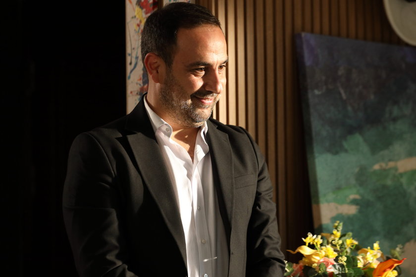 Muhtemel Aşk yeni bölümüyle Perşembe 20.00'de Show TV'de. 
