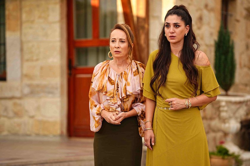 Sevdan Bir Ateş yeni bölümüyle Çarşamba 20.00'de Show TV'de!